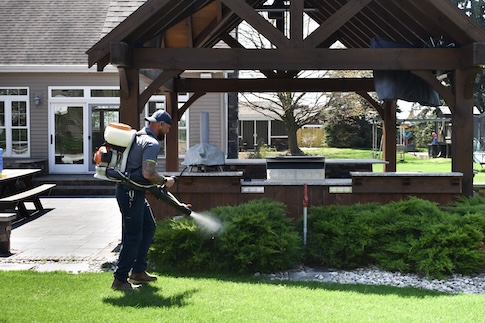 Misting spray service for mosquitos and ticks in Central Michigan, including Gratiot County communities like Alma, St. Louis, Ithica, and Breckenridge.